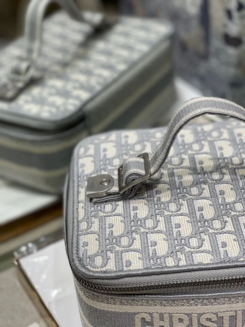 Stretchable Christian Dior Cosmetic Bags 47593