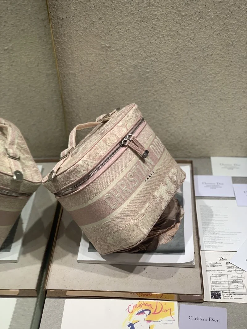 Christian Dior Cosmetic Bags Effortless 47594