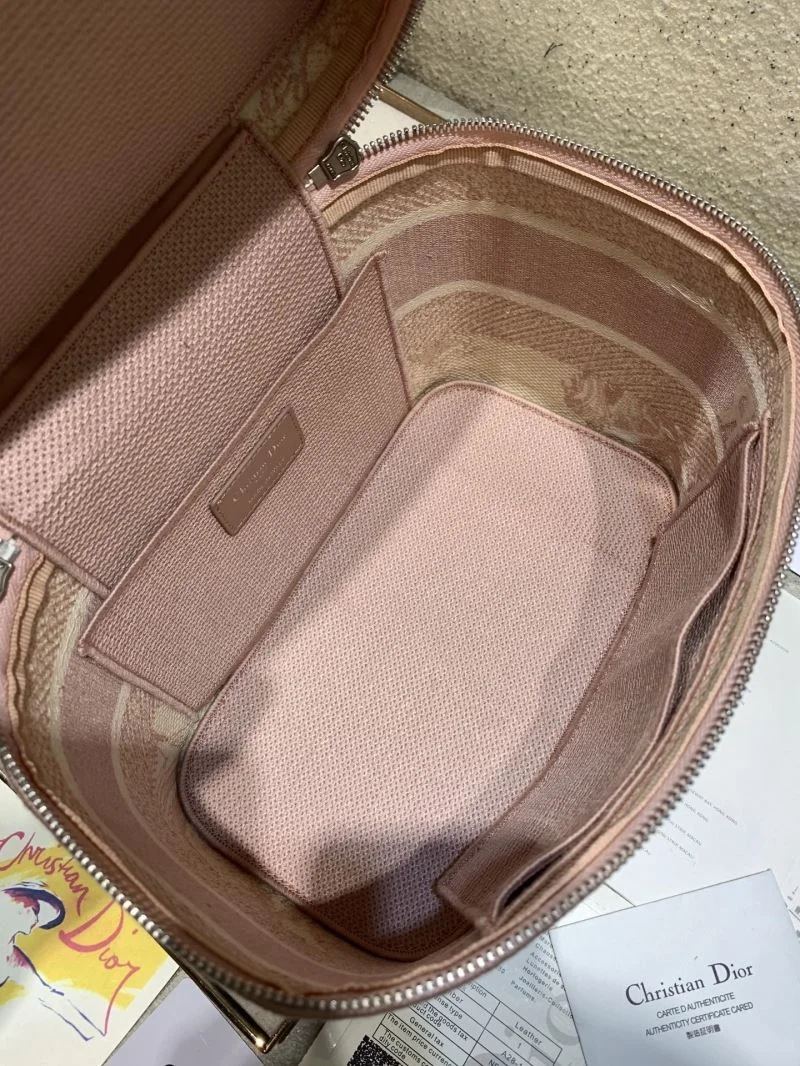 Christian Dior Cosmetic Bags Effortless 47594