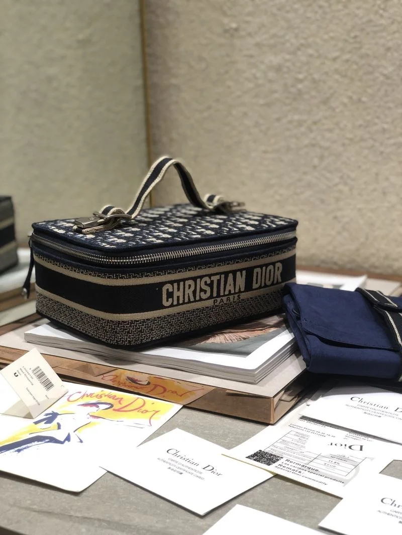 Christian Dior Cosmetic Bags WrinkleFree 47627