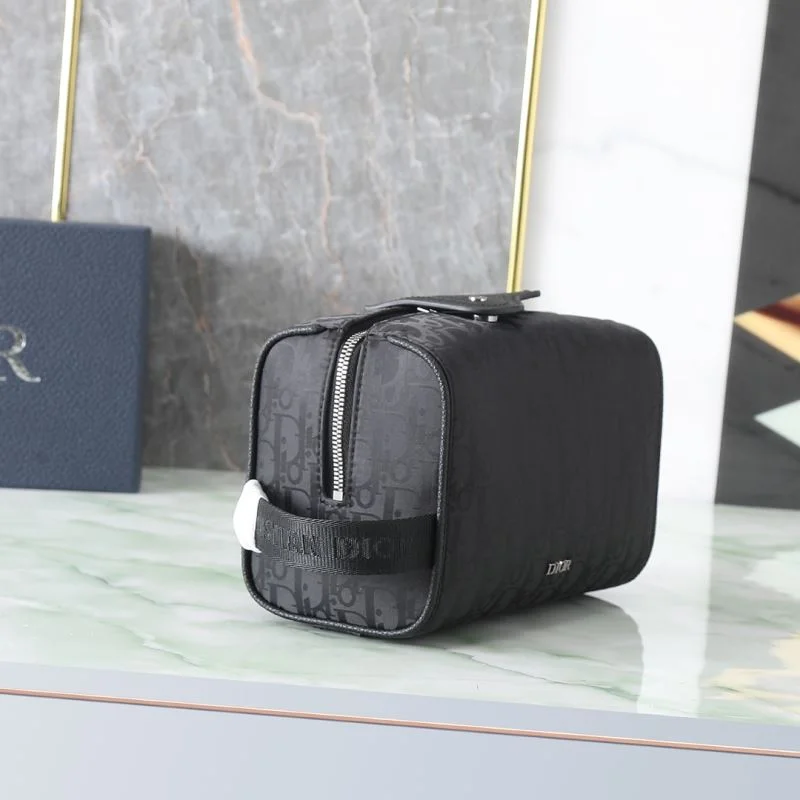 Casual Christian Dior Cosmetic Bags 46437