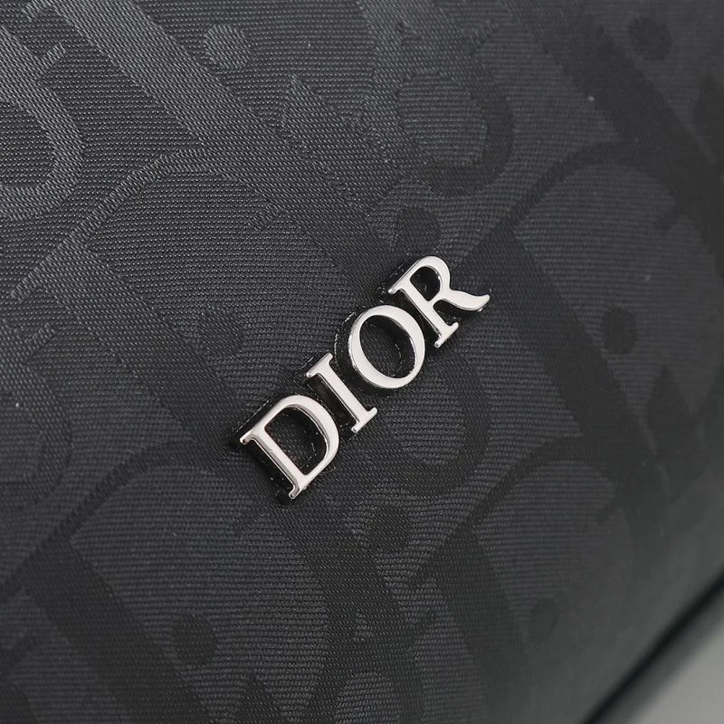 Casual Christian Dior Cosmetic Bags 46437