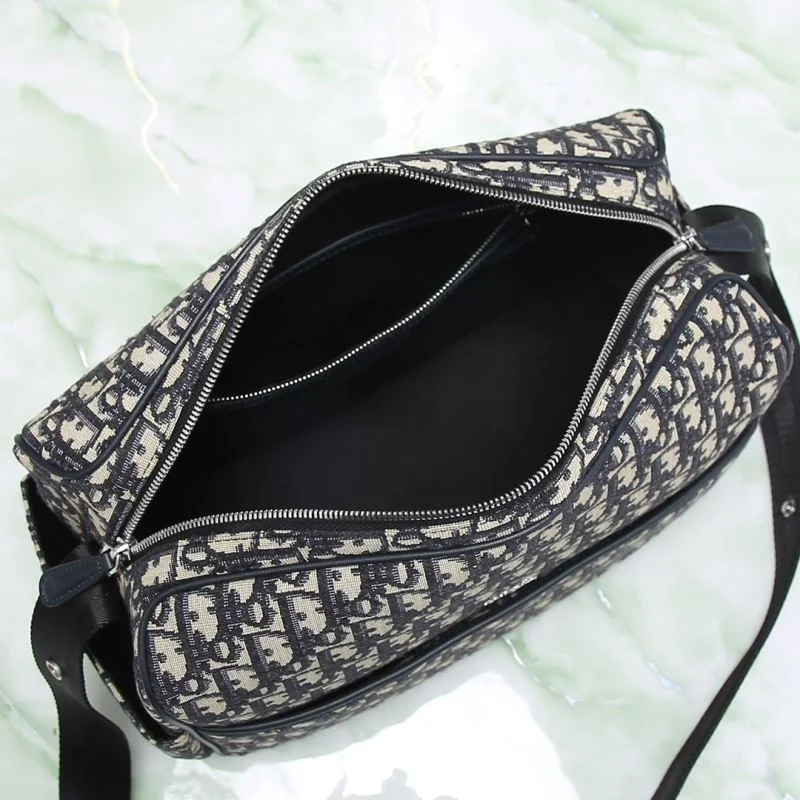 Christian Dior Cosmetic Bags Popular 46432