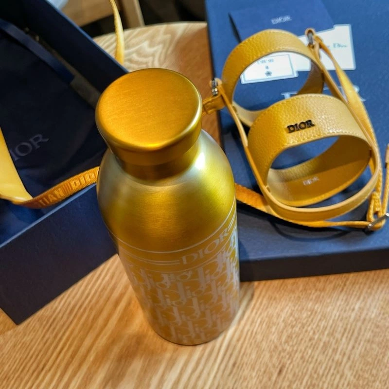 Elegant Christian Dior Cups 262750