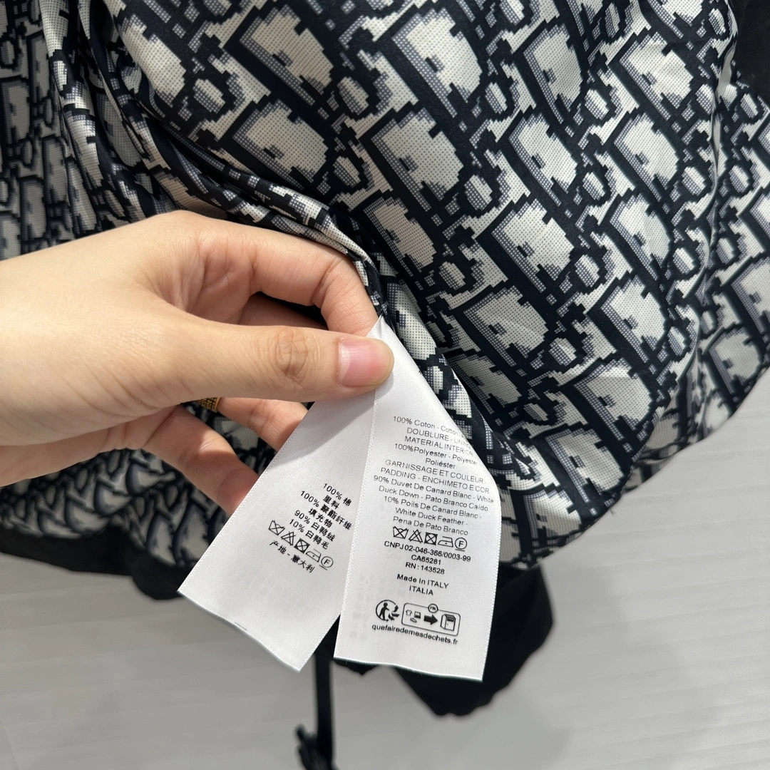 Christian Dior Down Jackets WaterResistant 118050
