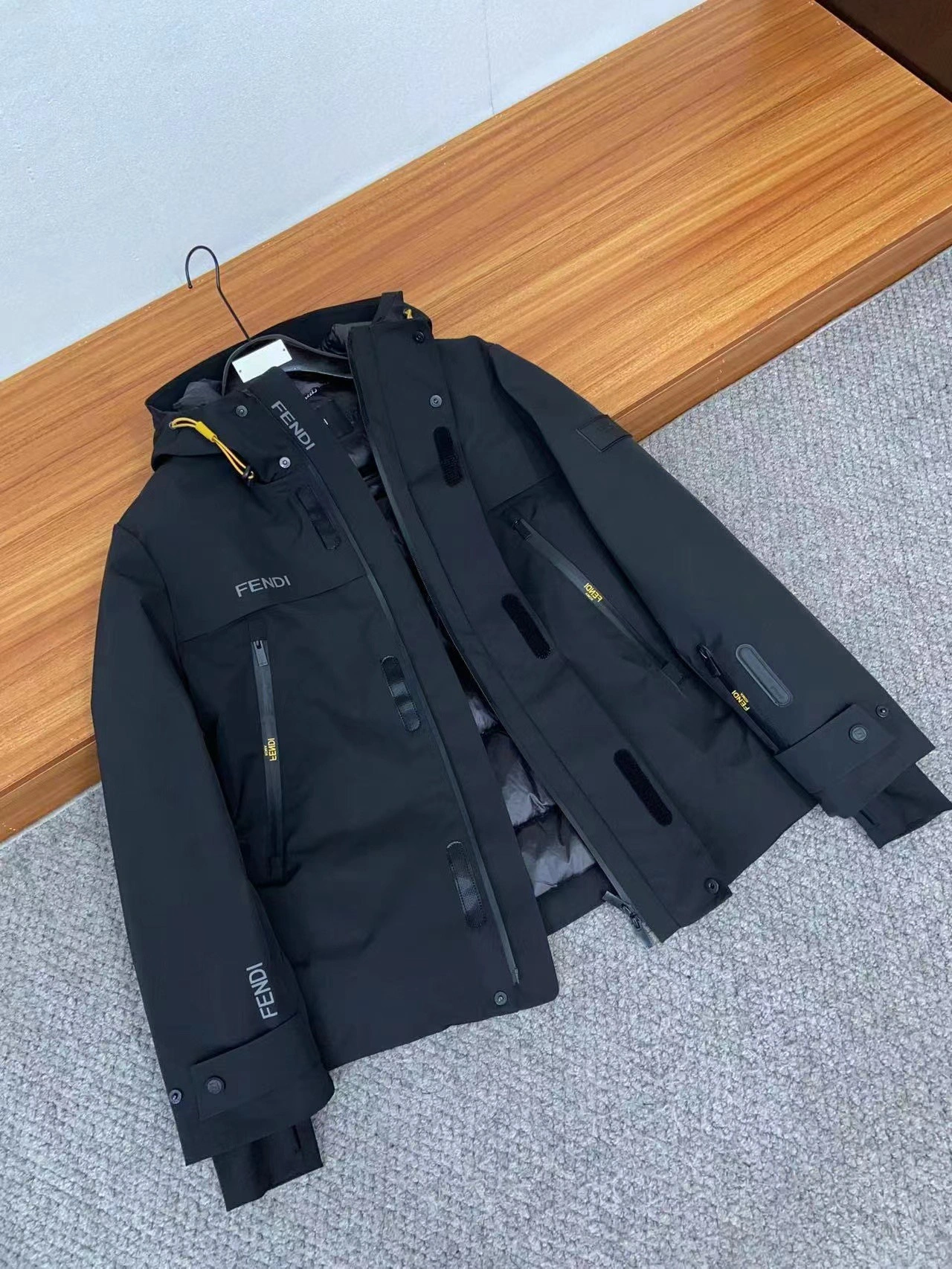 Fashionable Christian Dior Down Jackets 118055