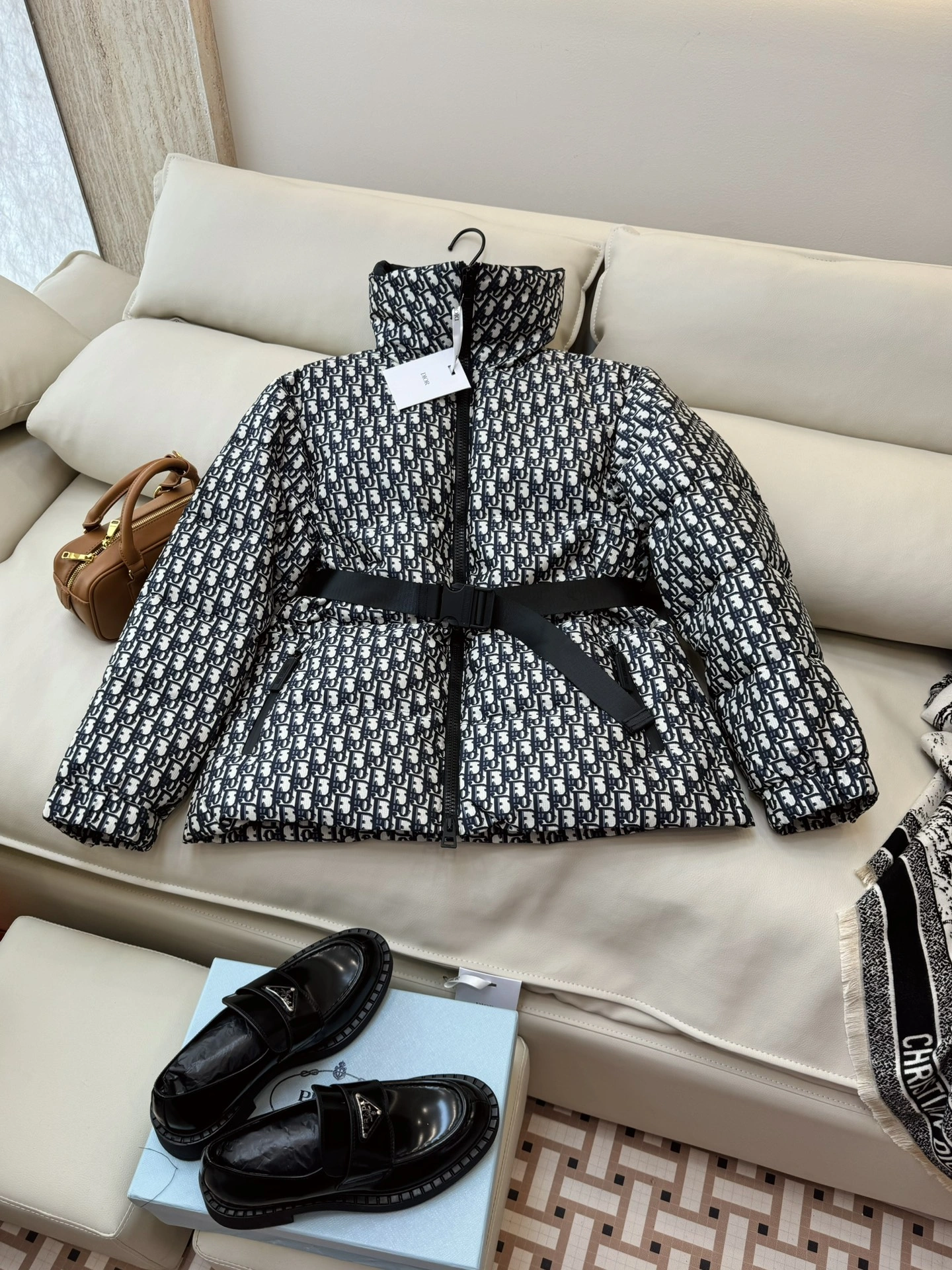 Breathable Christian Dior Down Jackets 118032