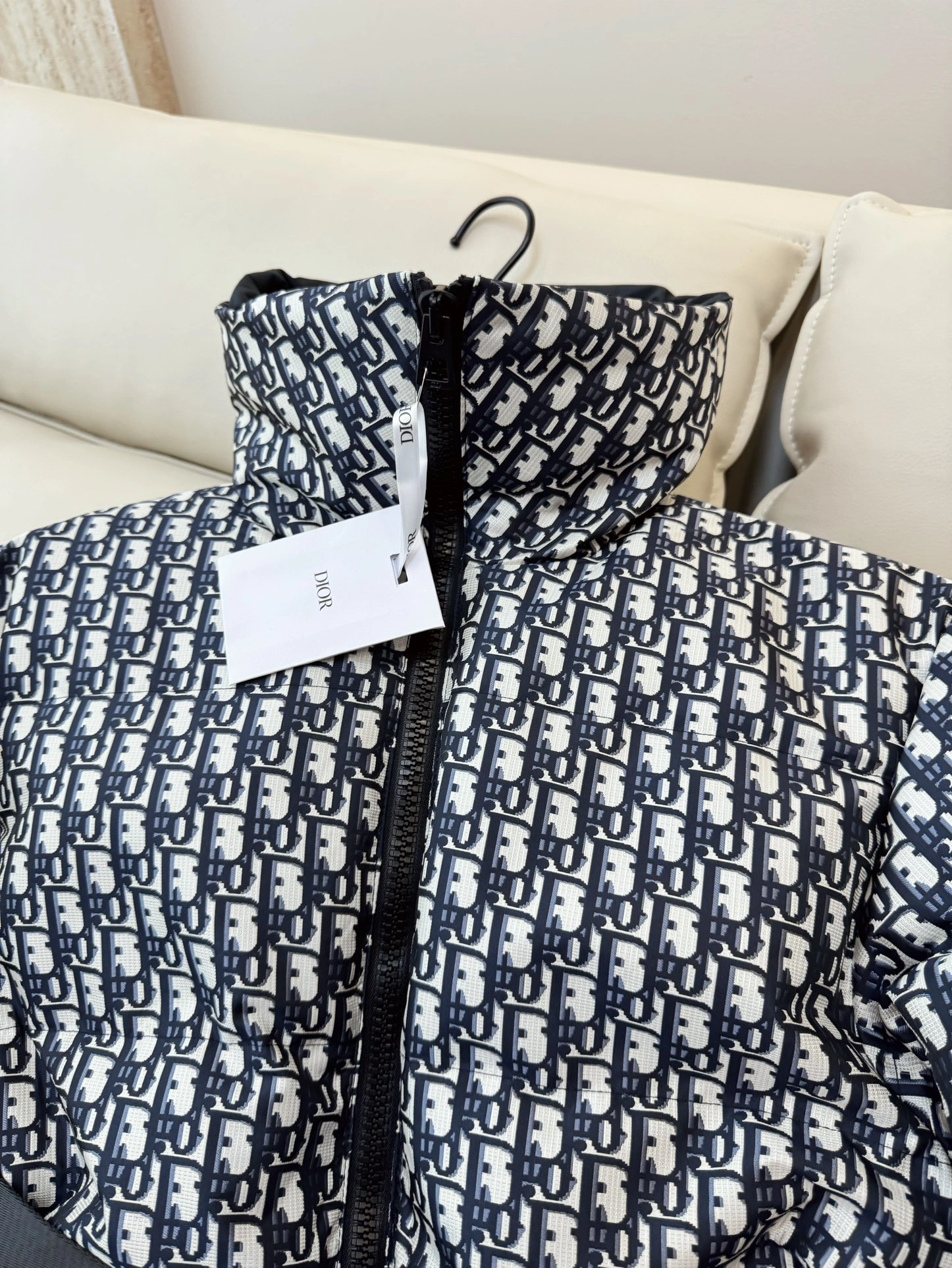 Breathable Christian Dior Down Jackets 118032