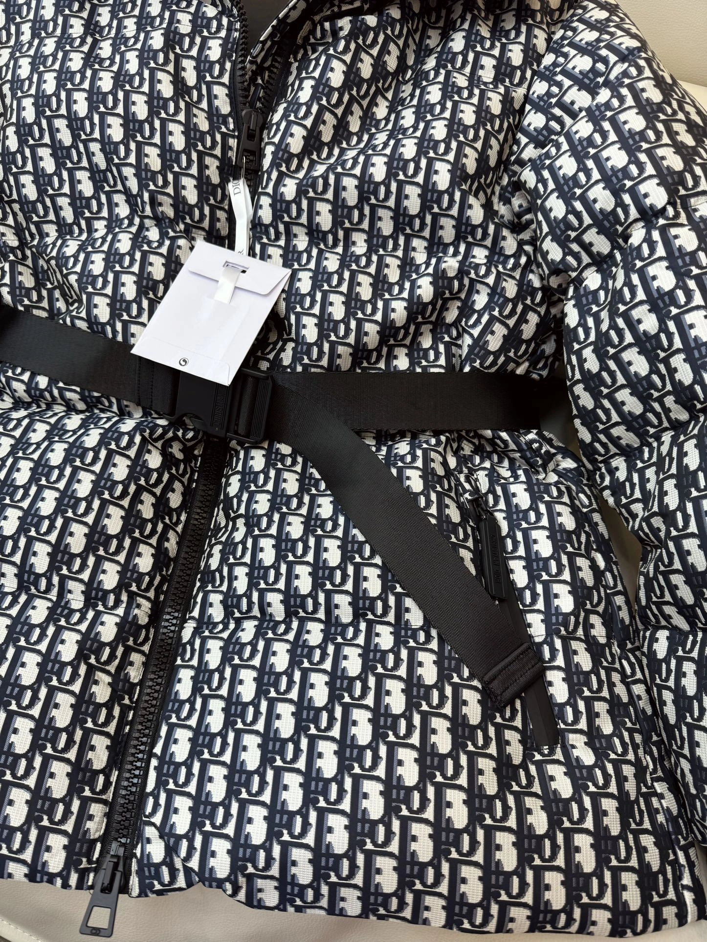 Breathable Christian Dior Down Jackets 118032