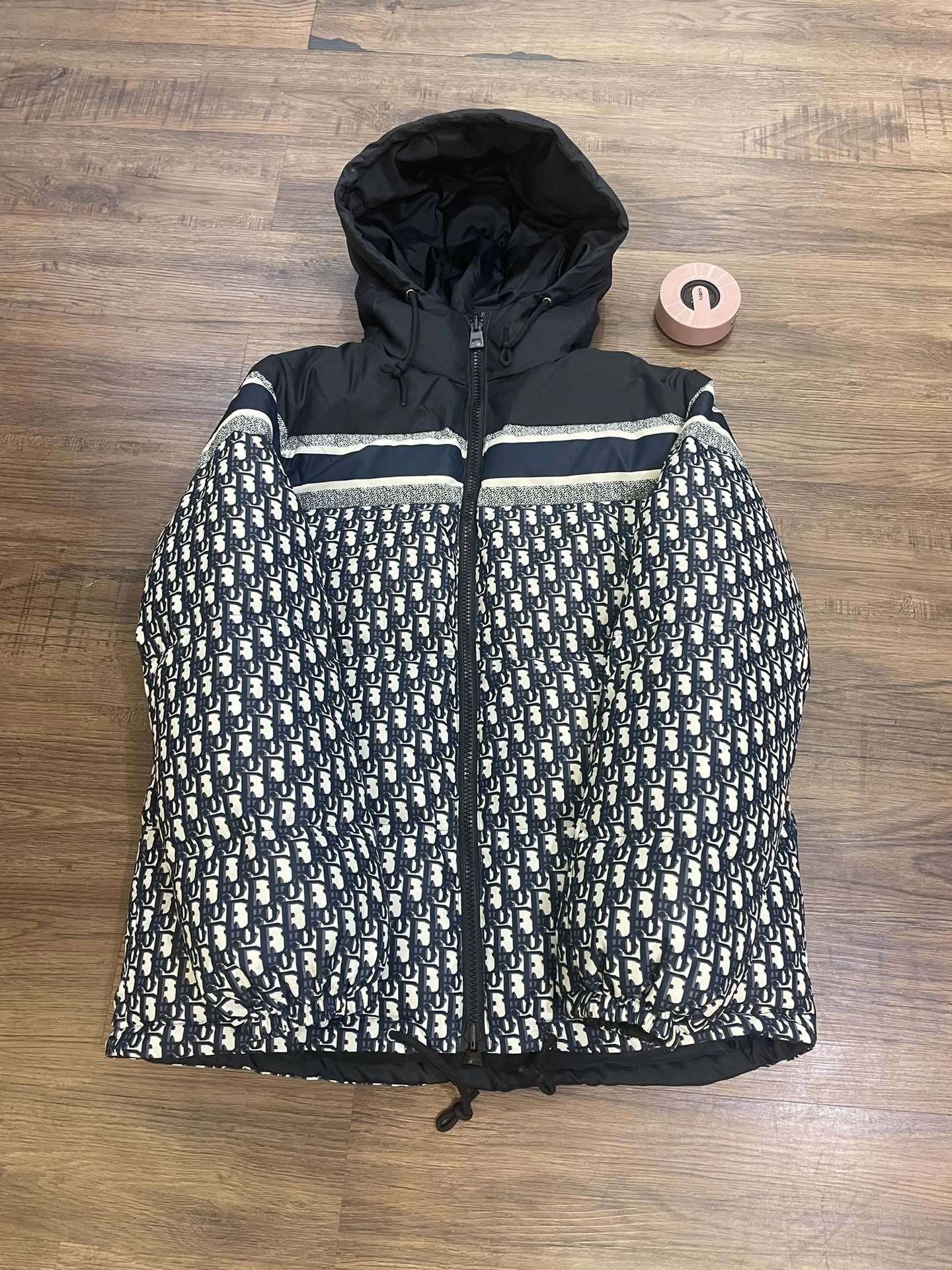 Vibrant Christian Dior Down Jackets 118035