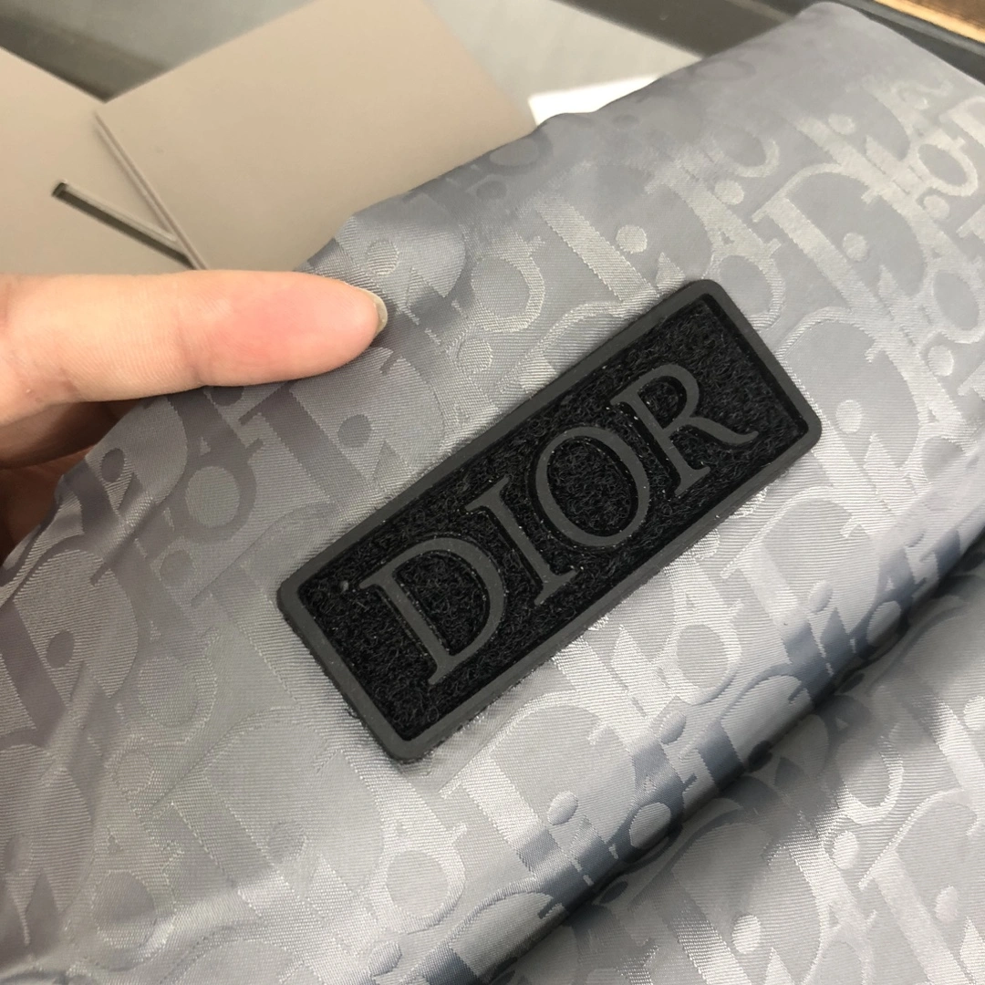 Christian Dior Down Jackets Trendsetting 117996