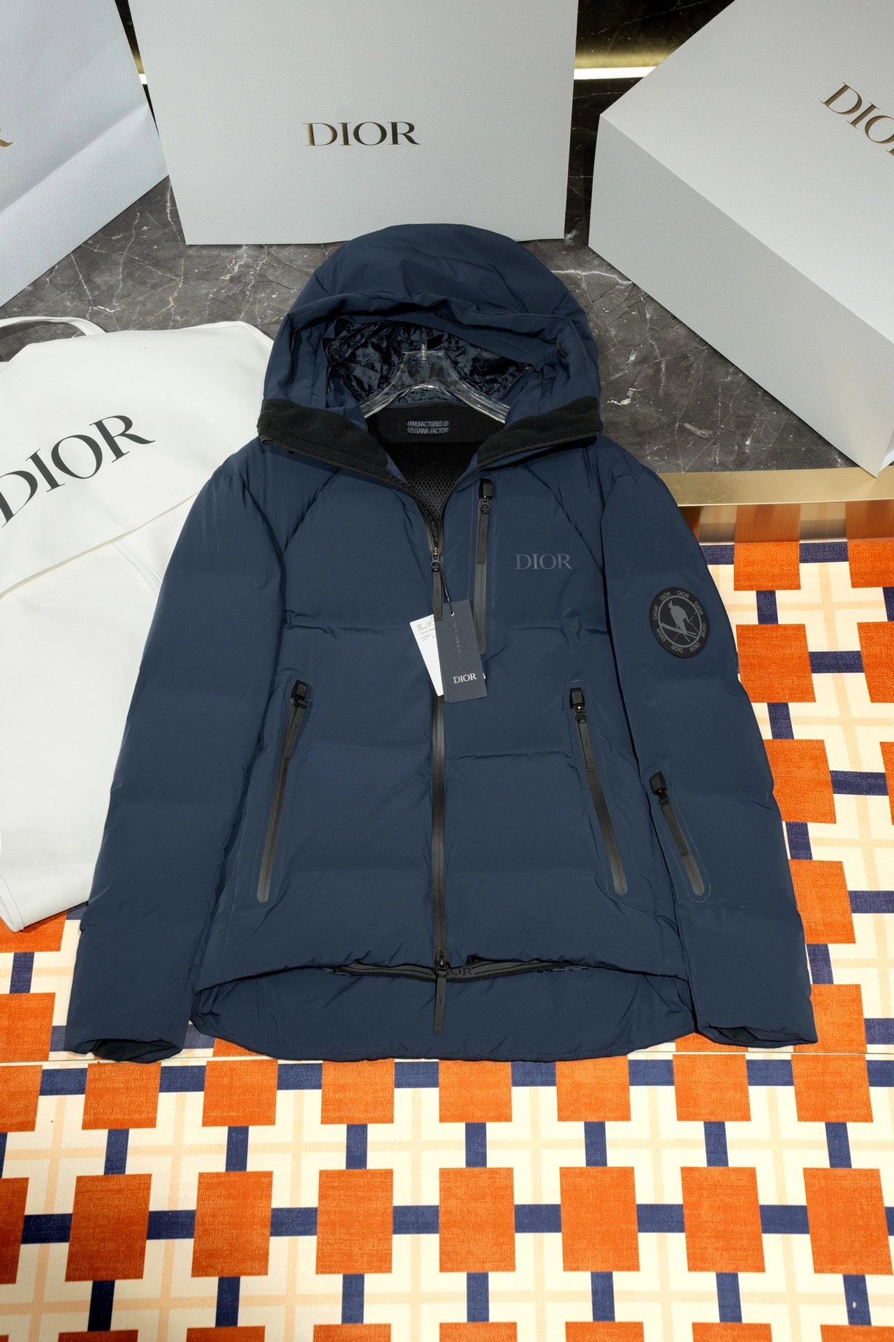 FashionForward Christian Dior Down Jackets 118003