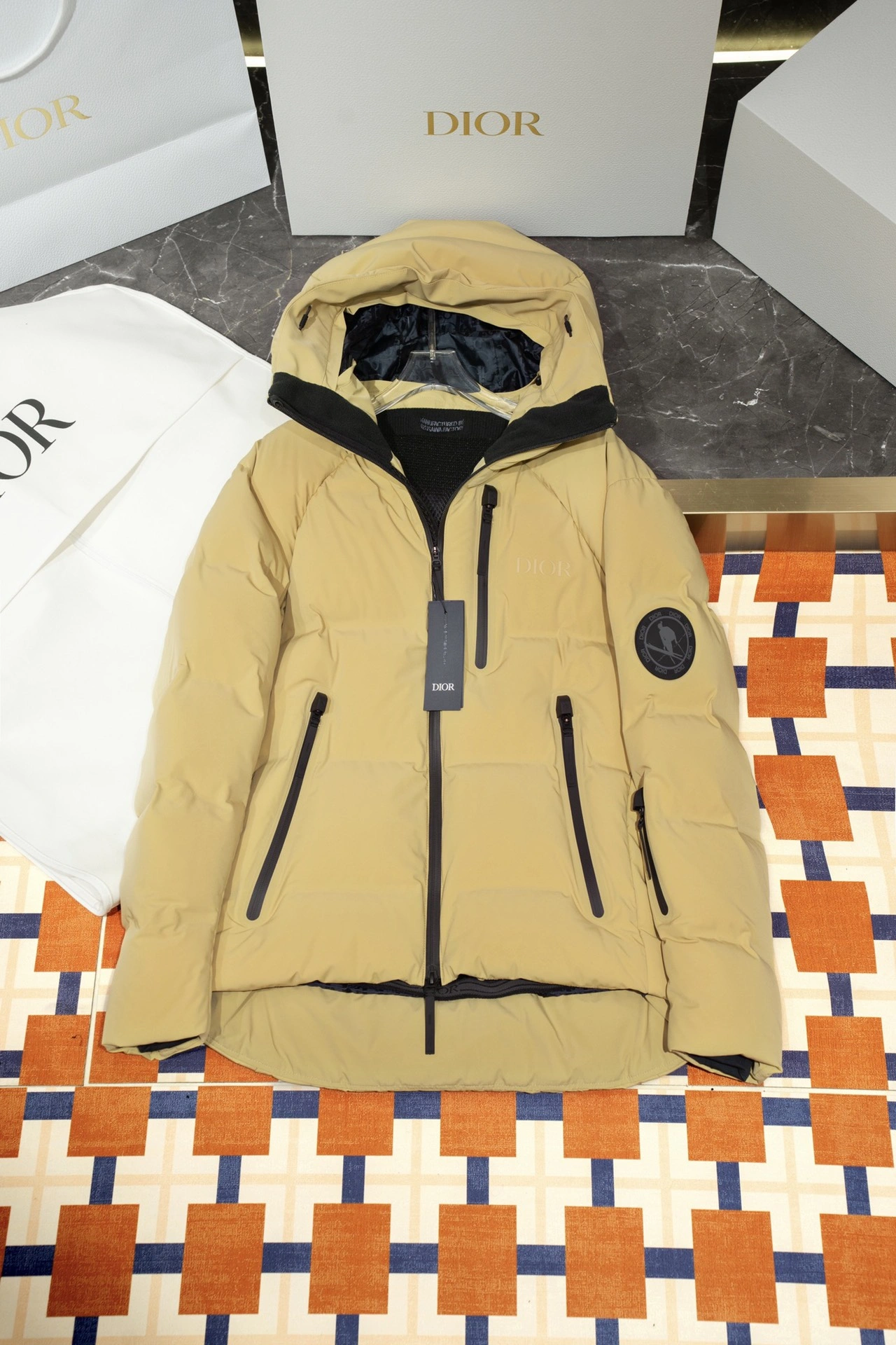 Minimalist Christian Dior Down Jackets 118006