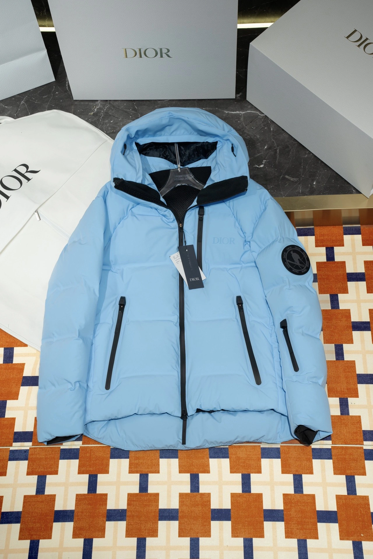 Christian Dior Down Jackets OdorResistant 118013