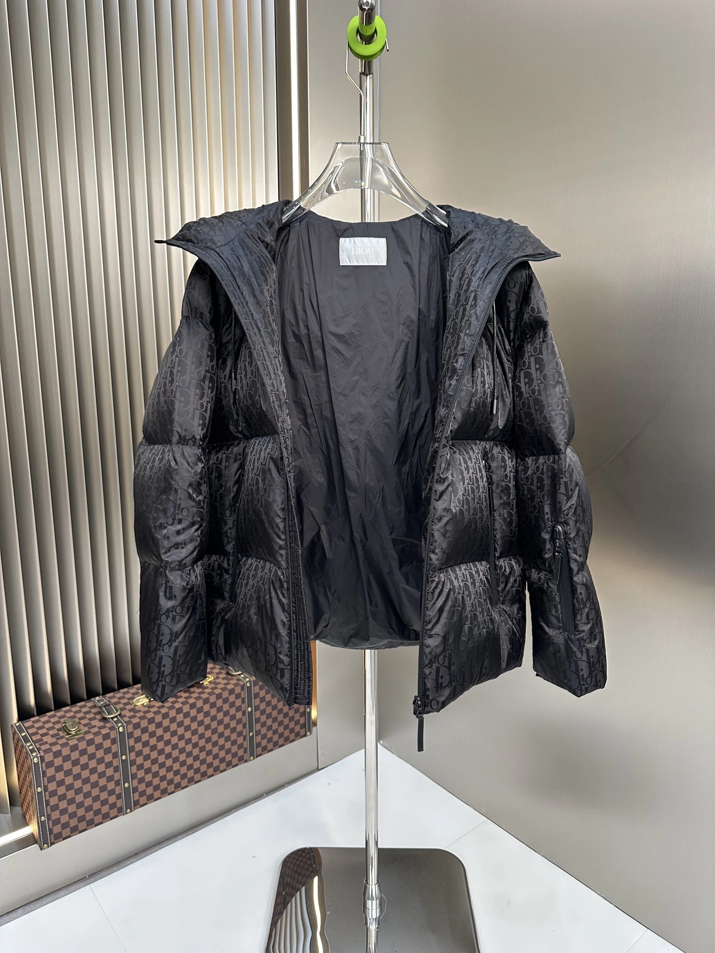 Christian Dior Down Jackets Compact 118009