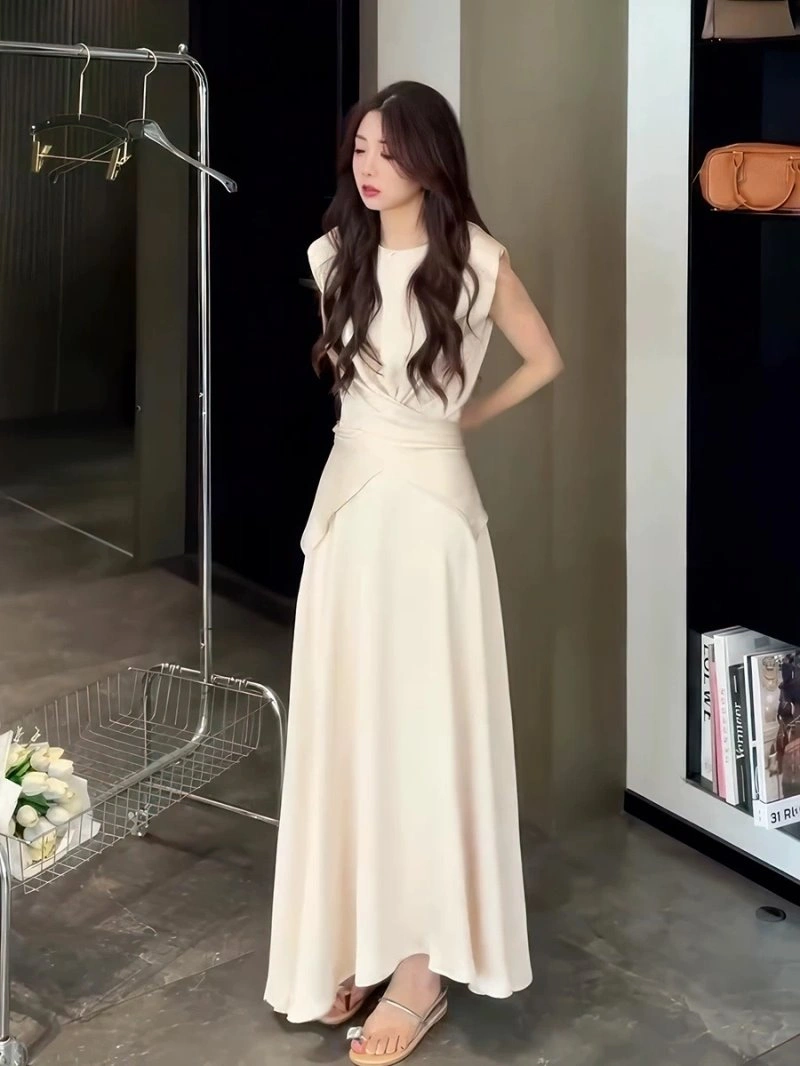 Functional Christian Dior Dress Suits 113073
