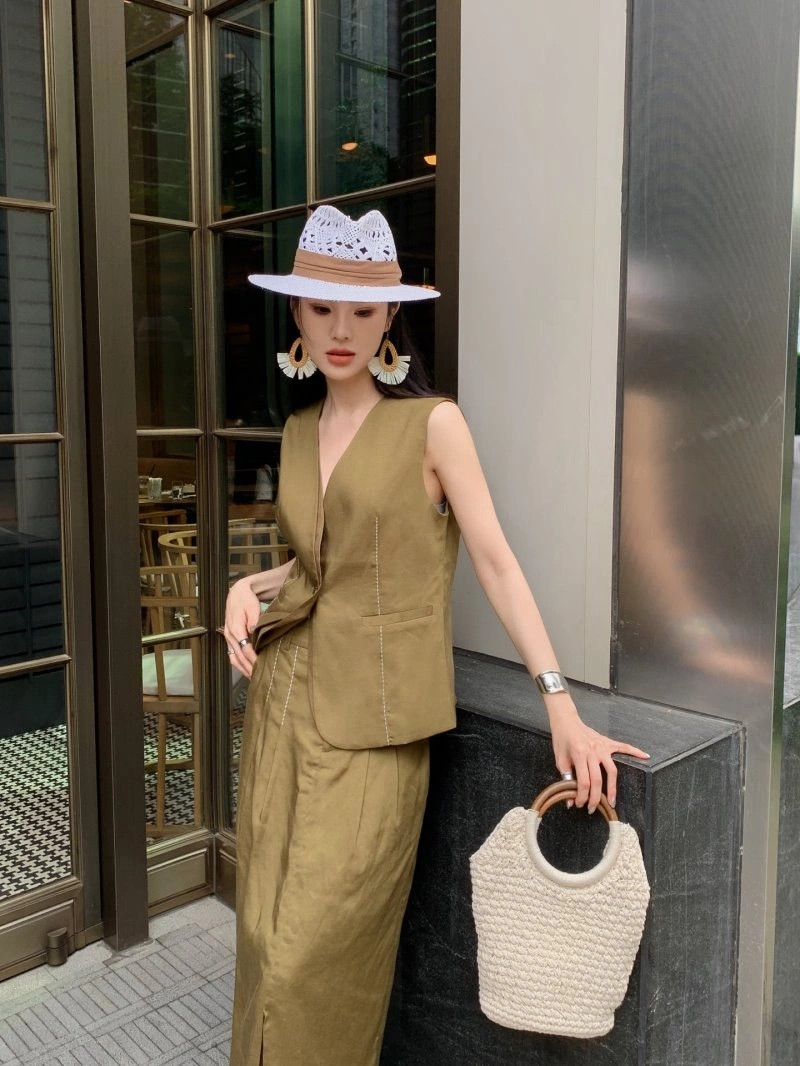 Christian Dior Dress Suits WellDesigned 113060