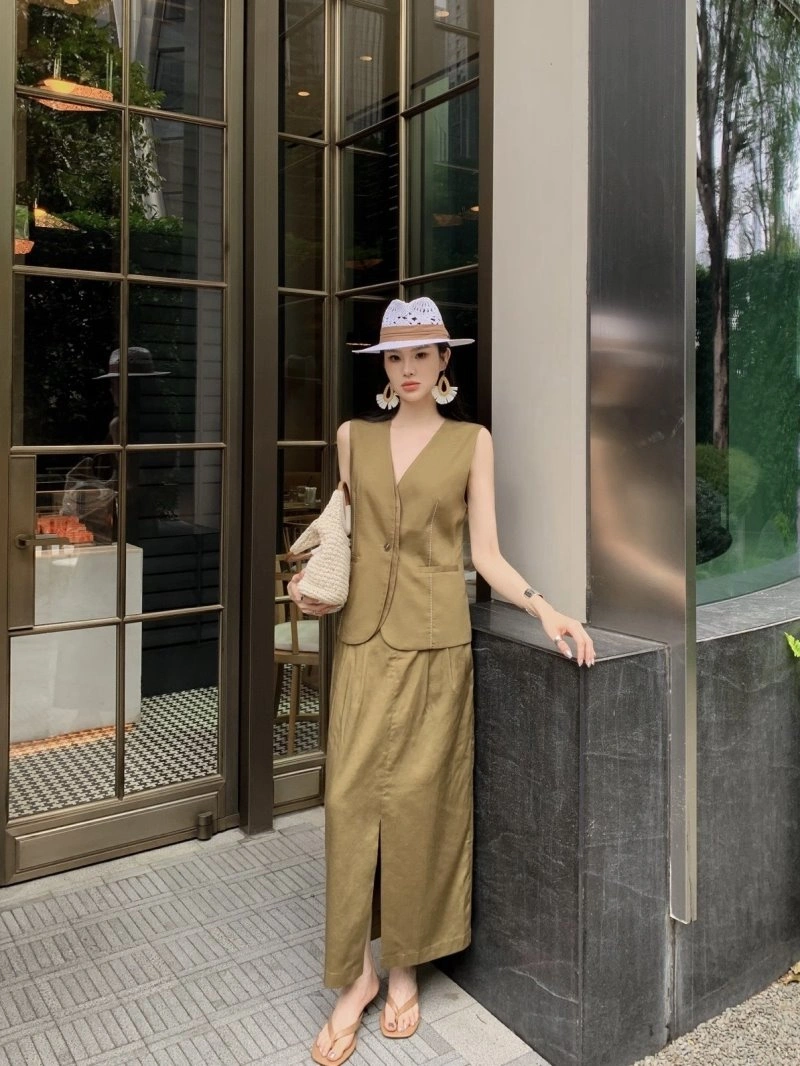 Christian Dior Dress Suits WellDesigned 113060