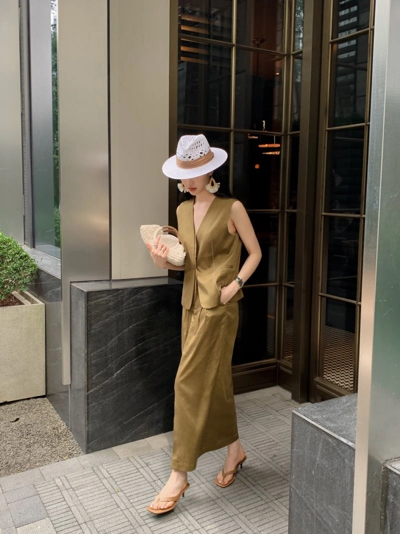Christian Dior Dress Suits WellDesigned 113060