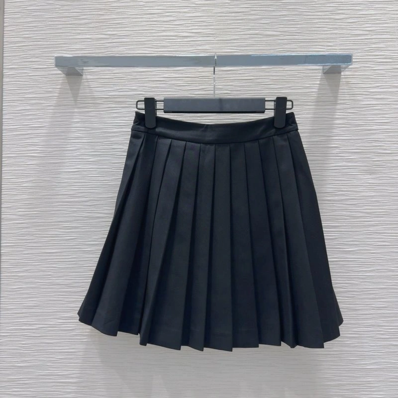 Christian Dior Dress Suits Youthful 113068