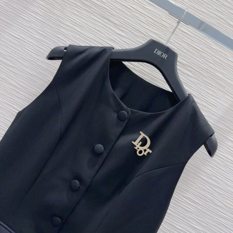 Christian Dior Dress Suits Youthful 113068