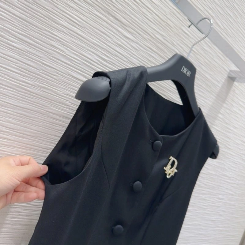 Christian Dior Dress Suits Youthful 113068
