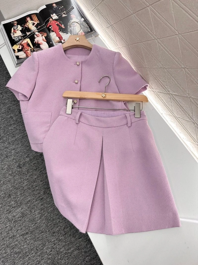 Unique Christian Dior Dress Suits 113066