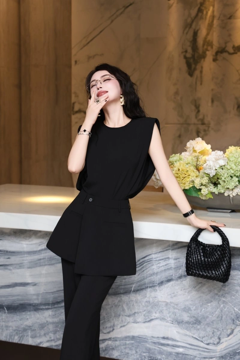Christian Dior Dress Suits ModernLook 114477