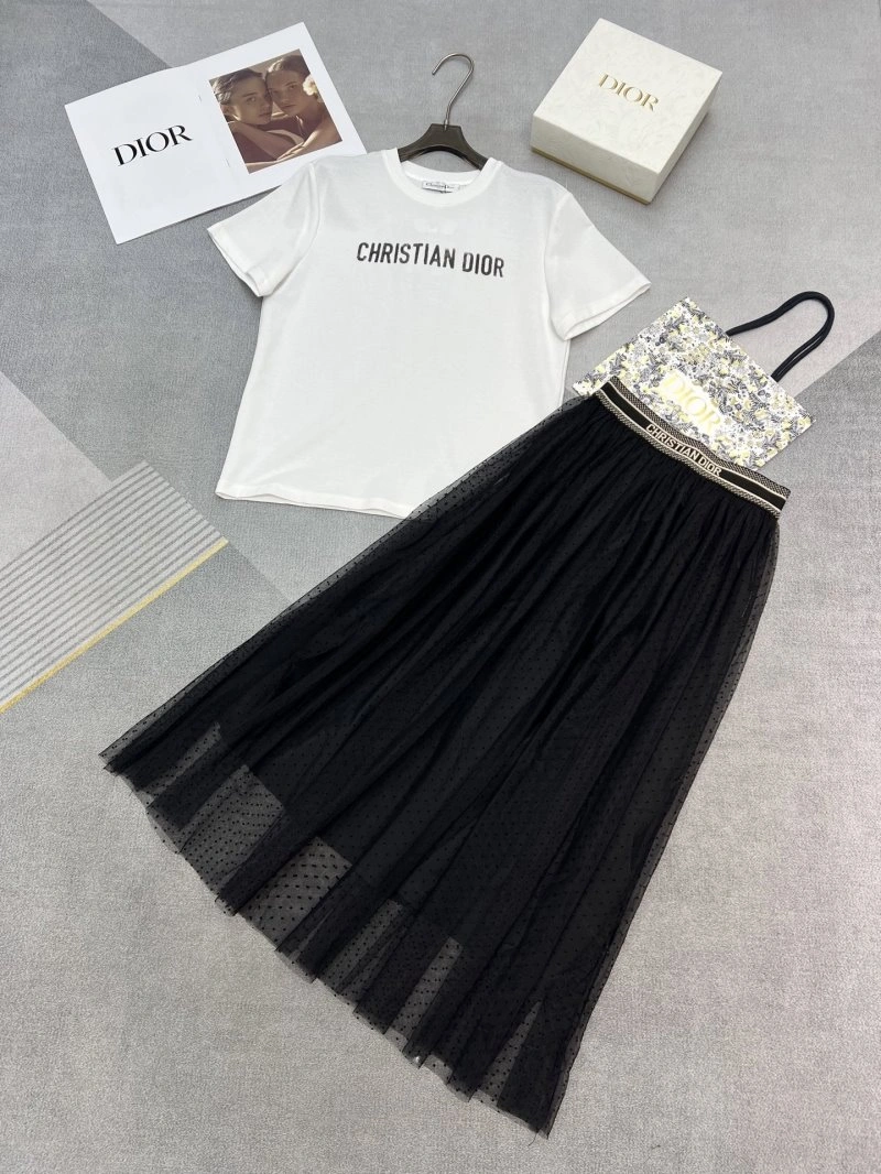 Sustainable Christian Dior Dress Suits 112289