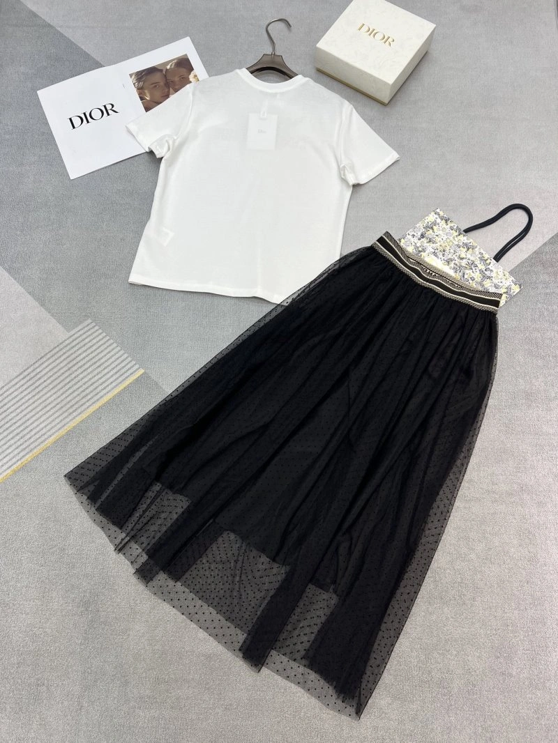 Sustainable Christian Dior Dress Suits 112289