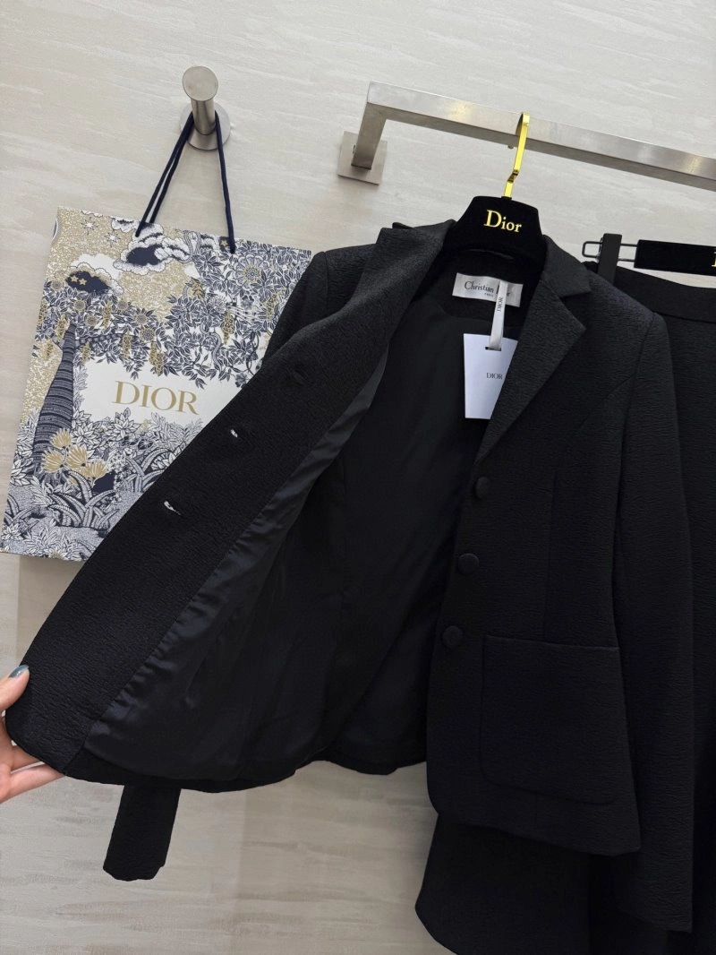 HighPerformance Christian Dior Dress Suits 112297