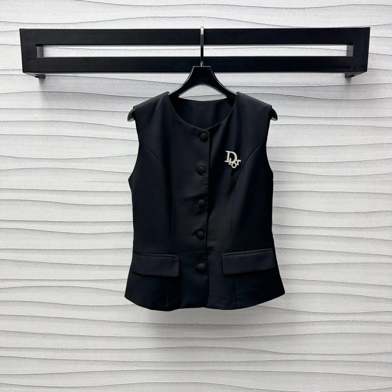 Sleek Christian Dior Dress Suits 112281