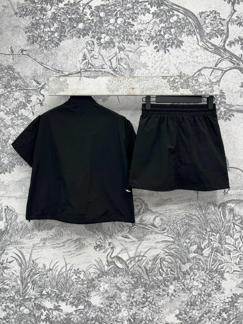 Timeless Christian Dior Dress Suits 112278