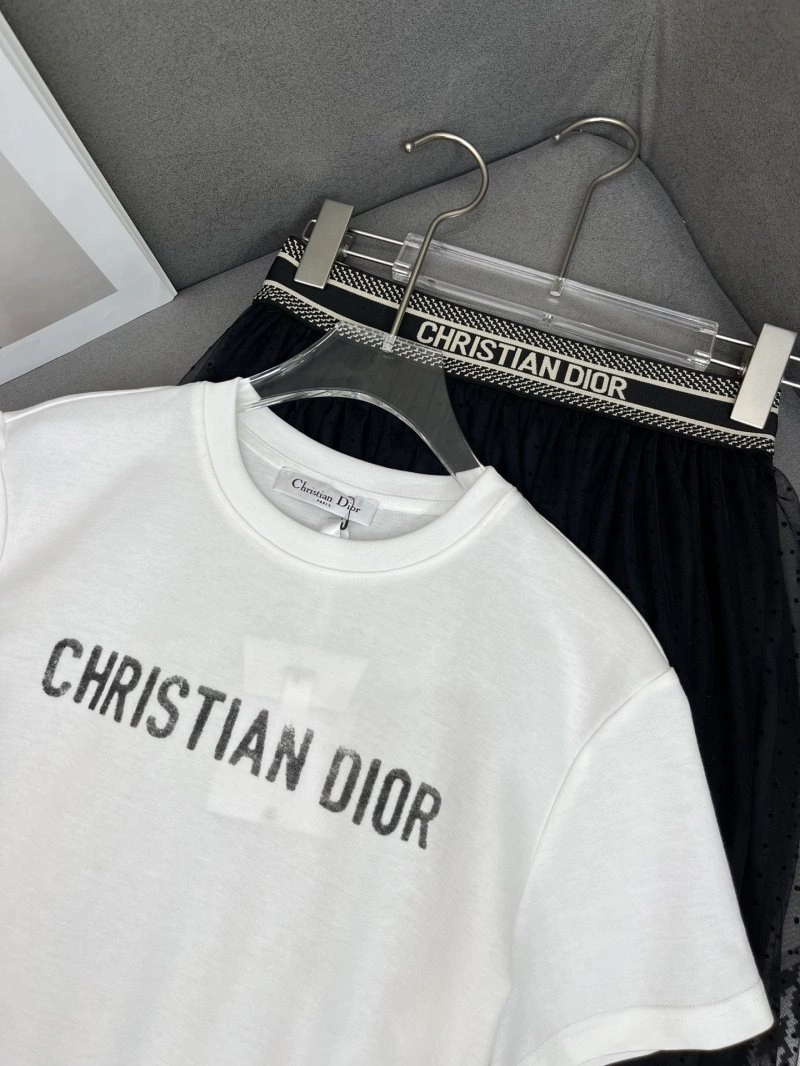 Neat Christian Dior Dress Suits 113793