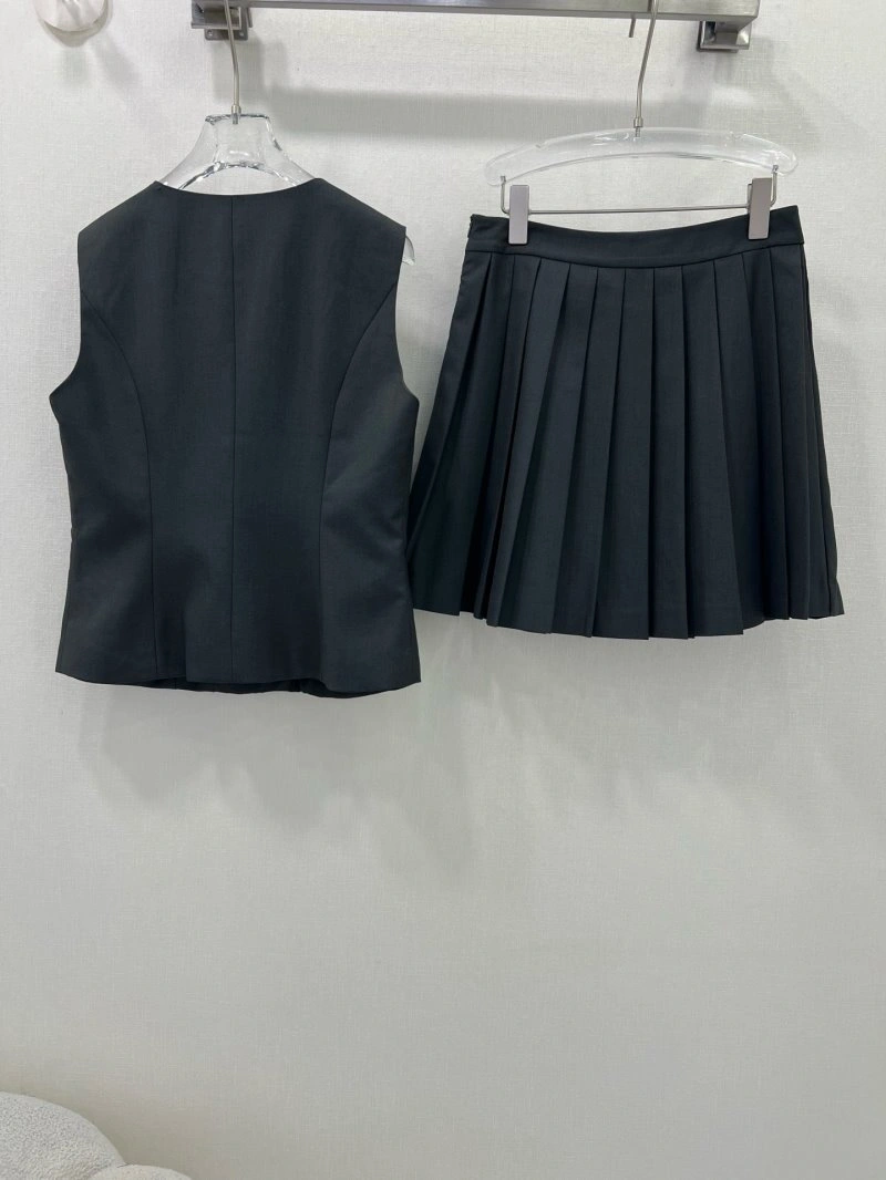 Sustainable Christian Dior Dress Suits 113814