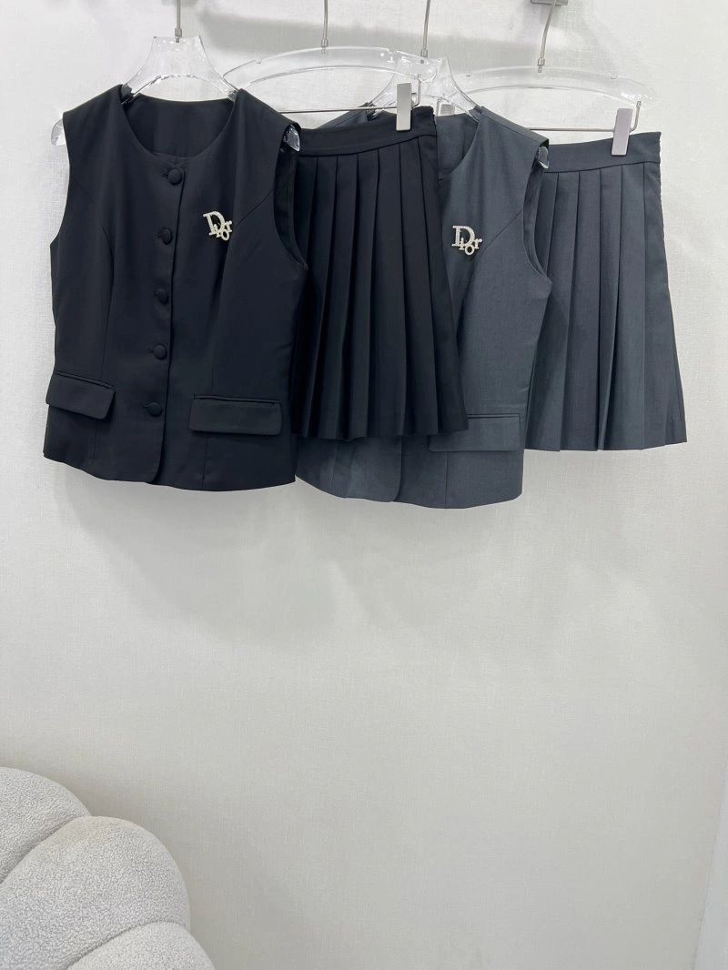 Sustainable Christian Dior Dress Suits 113814