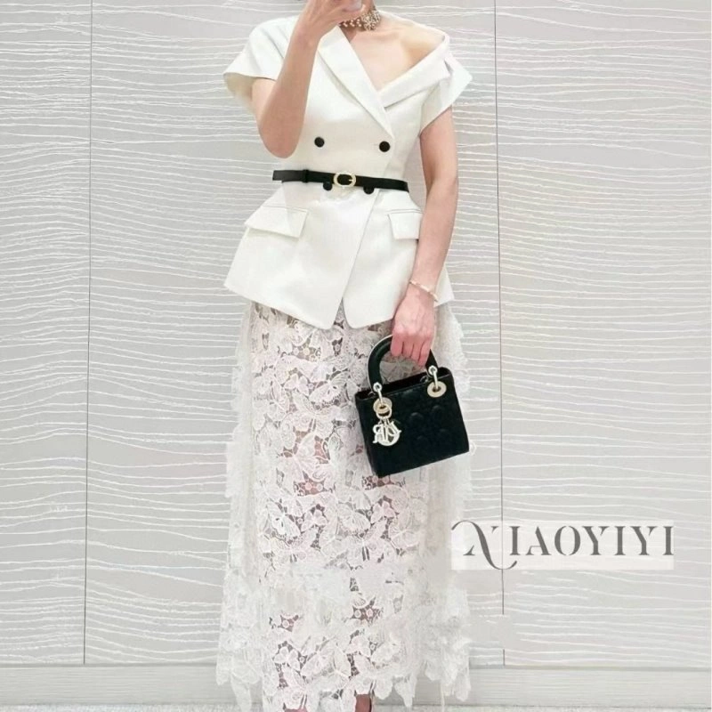 Sophisticated Christian Dior Dress 113376