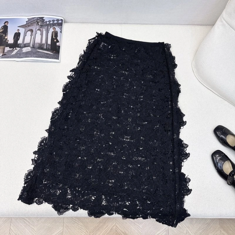 Sophisticated Christian Dior Dress 113376