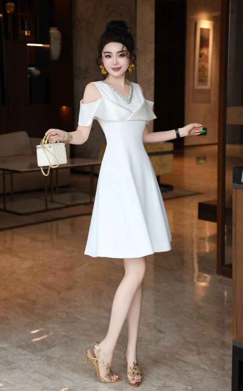 Effortless Christian Dior Dress 113332