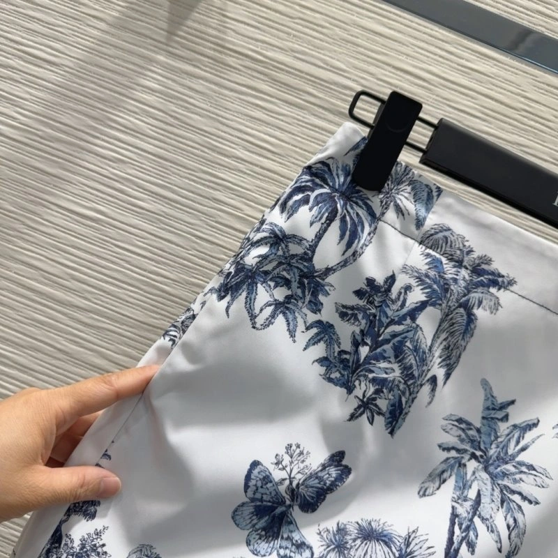 Snug Christian Dior Dress 113354