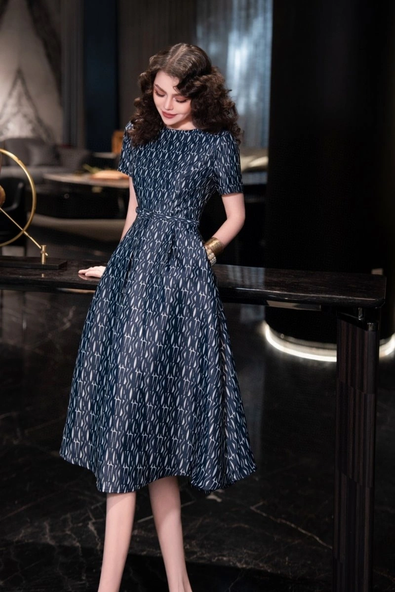 Effortless Christian Dior Dress 113316