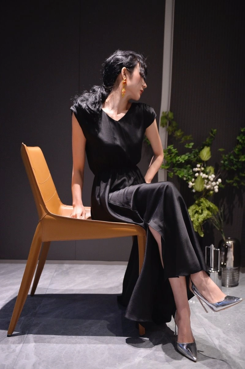 ComfortFit Christian Dior Dress 113280
