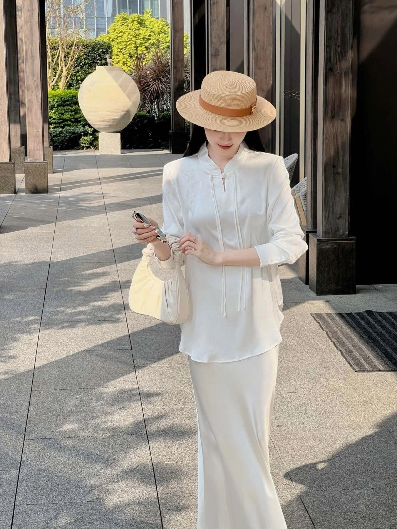 Effortless Christian Dior Dress 113268