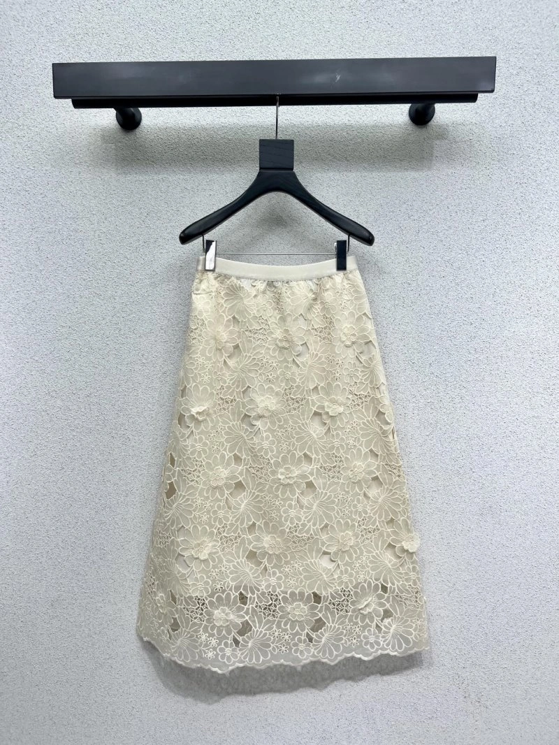 WellDesigned Christian Dior Dress 113227