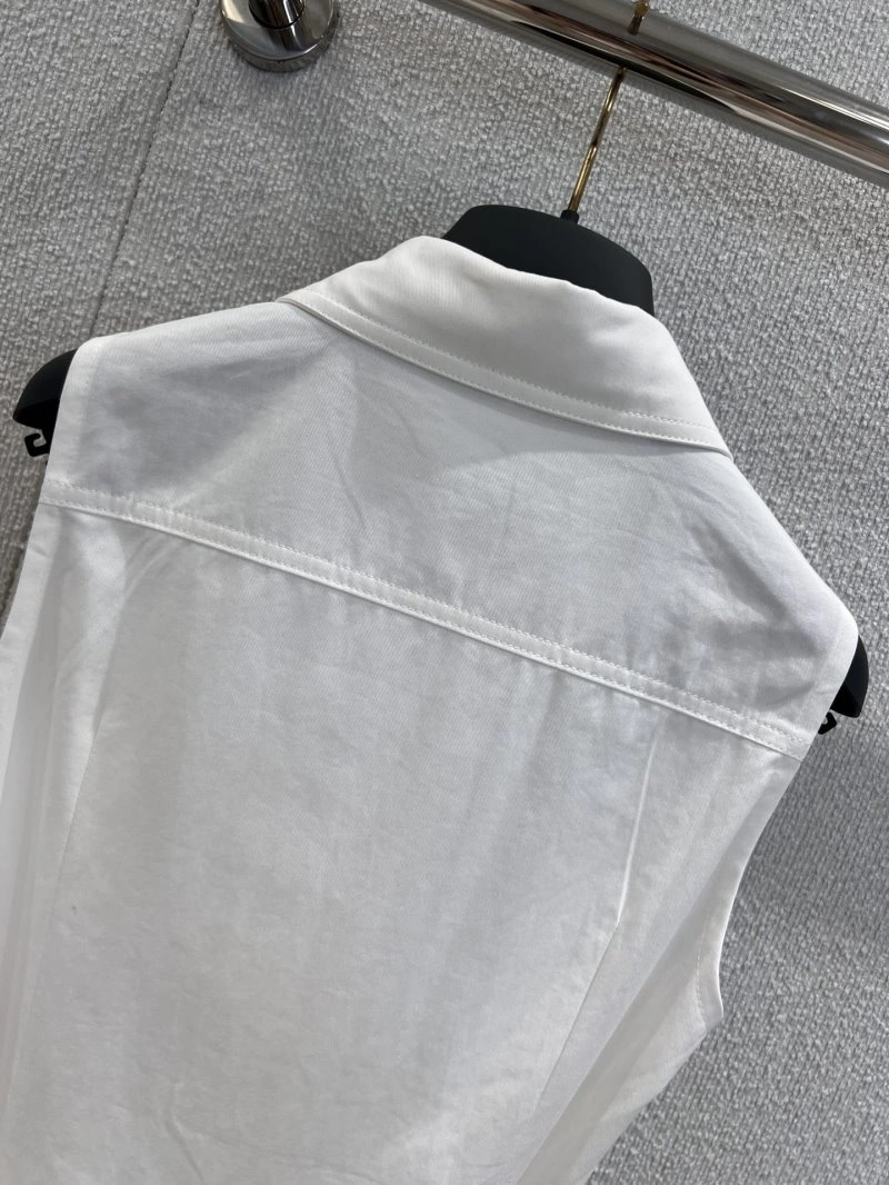 Snug Christian Dior Dress 114621