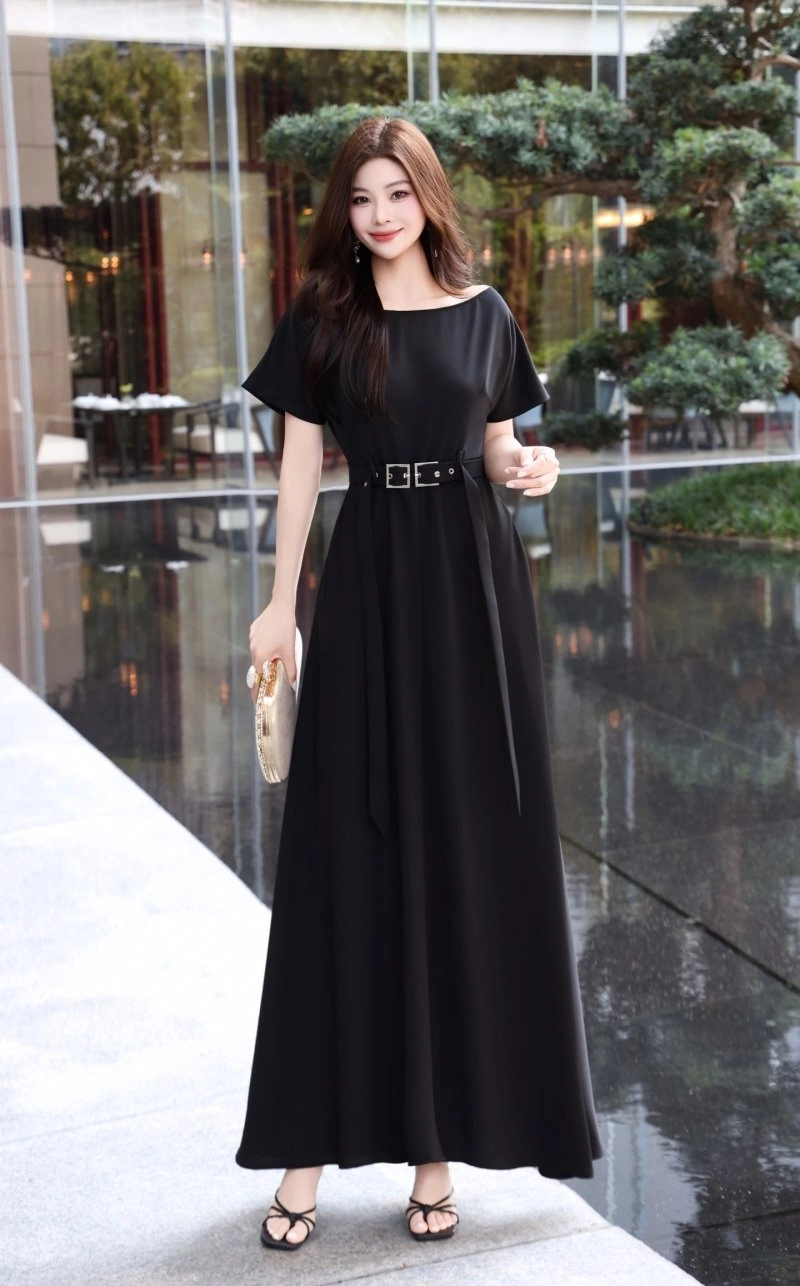 WrinkleFree Christian Dior Dress 114618