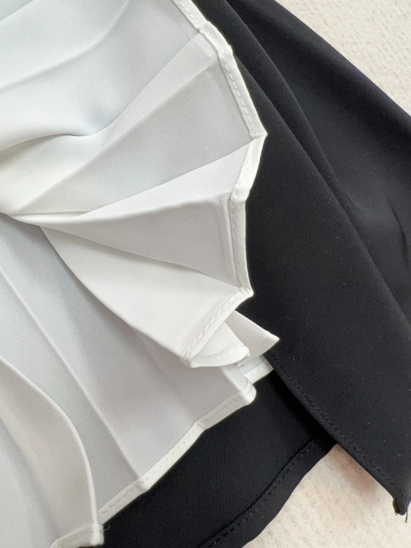Effortless Christian Dior Dress 114594