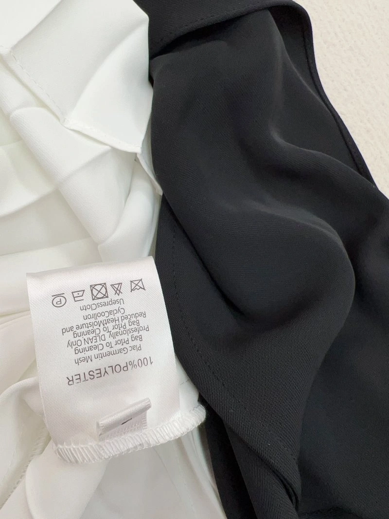 Effortless Christian Dior Dress 114594