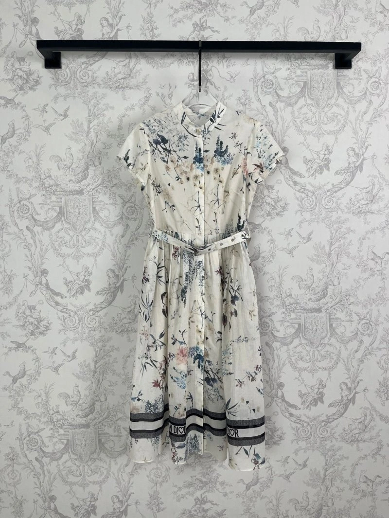 Trendsetting Christian Dior Dress 114501