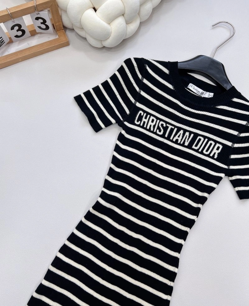 Comfortable Christian Dior Dress 112566
